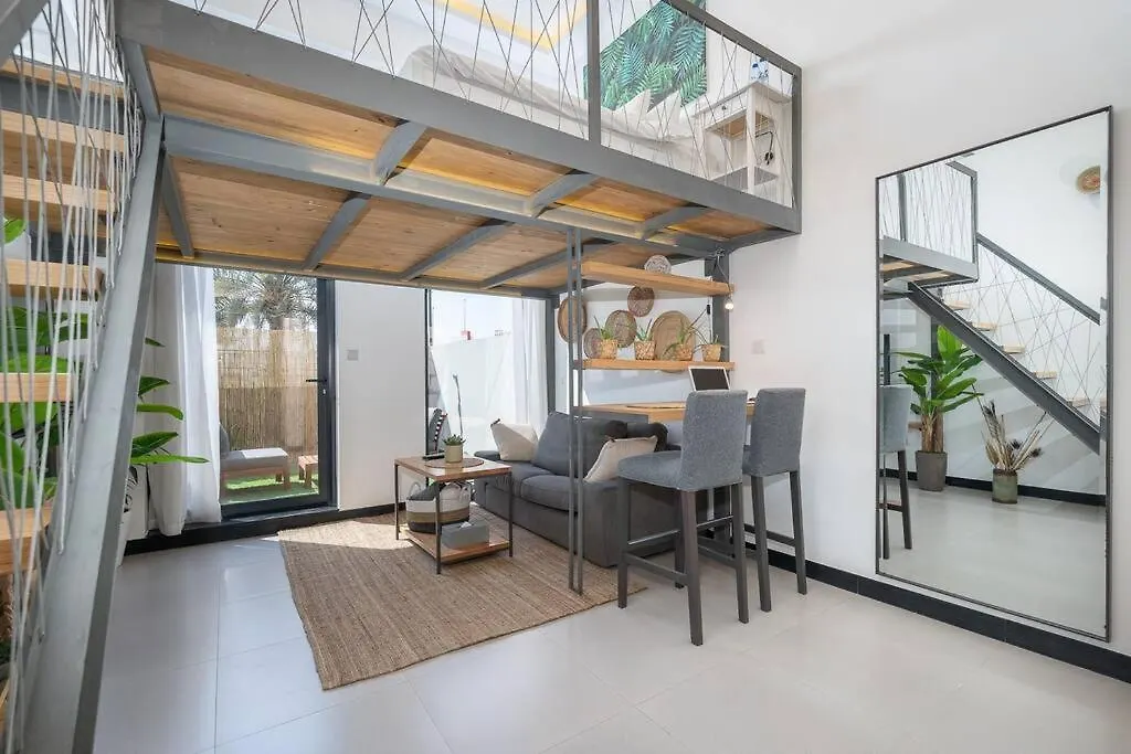 Tropical Loft With Working Station In Jvc Apartment Dubai
