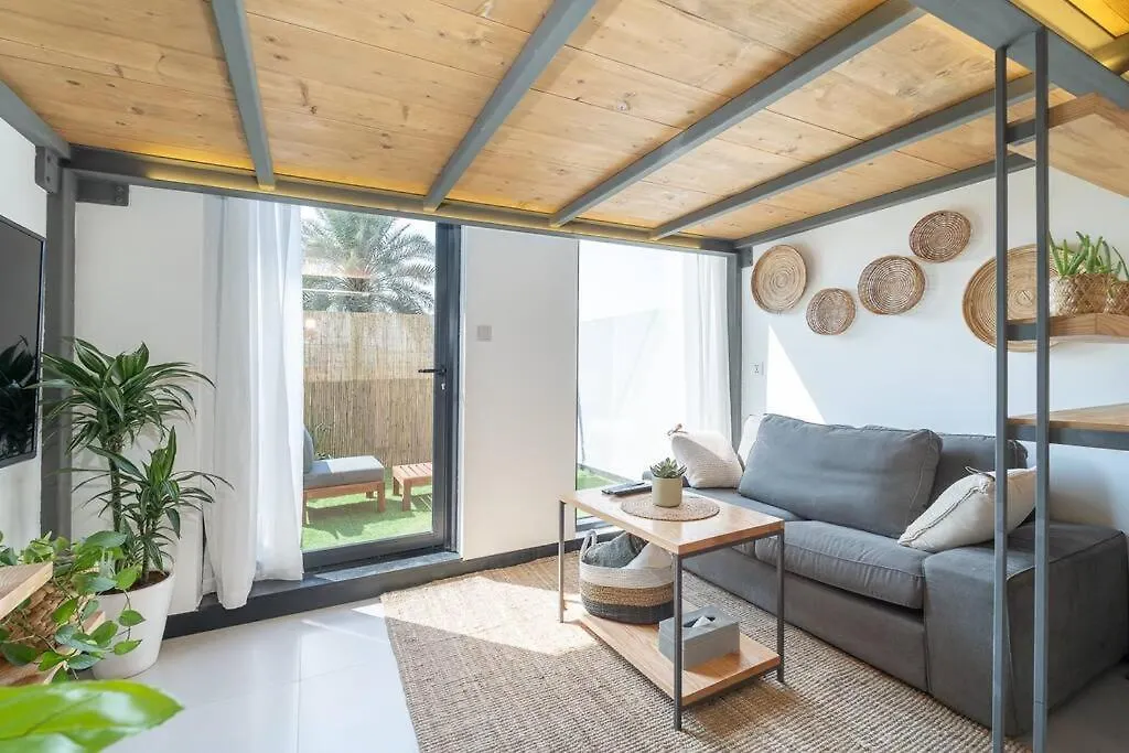 Tropical Loft With Working Station In Jvc Apartment Dubai