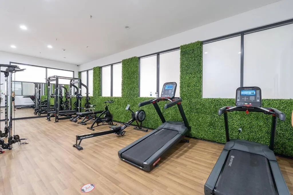 Appartamento Tropical Loft With Working Station In Jvc Dubai Emirati Arabi Uniti