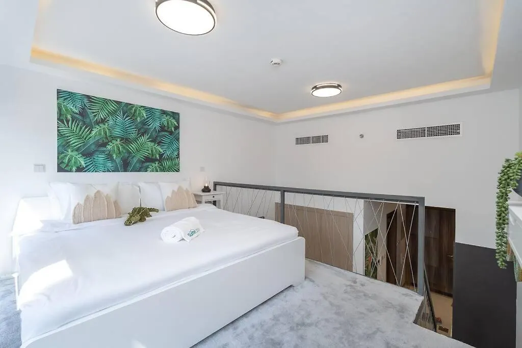 Appartamento Tropical Loft With Working Station In Jvc Dubai